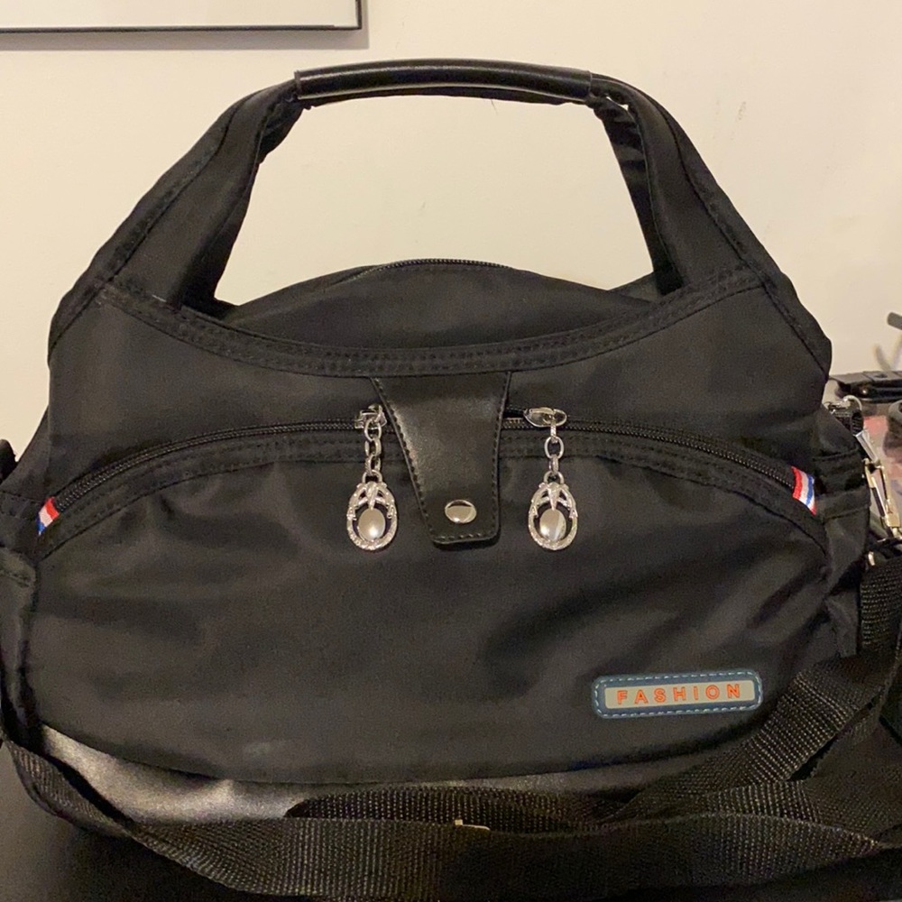 Off brand large crossbody/handbag